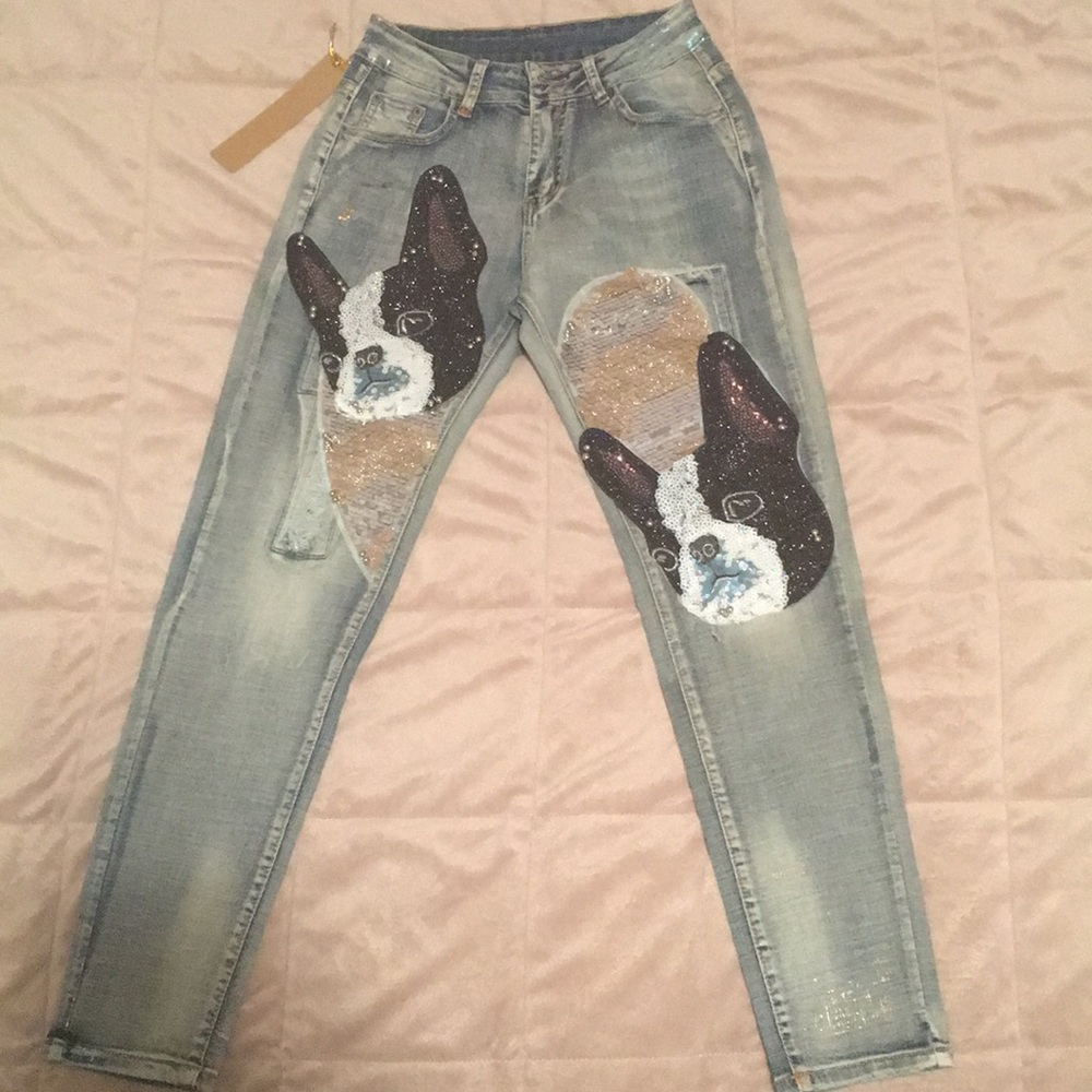 Light Blue Wash Fashion Sequin Jean.